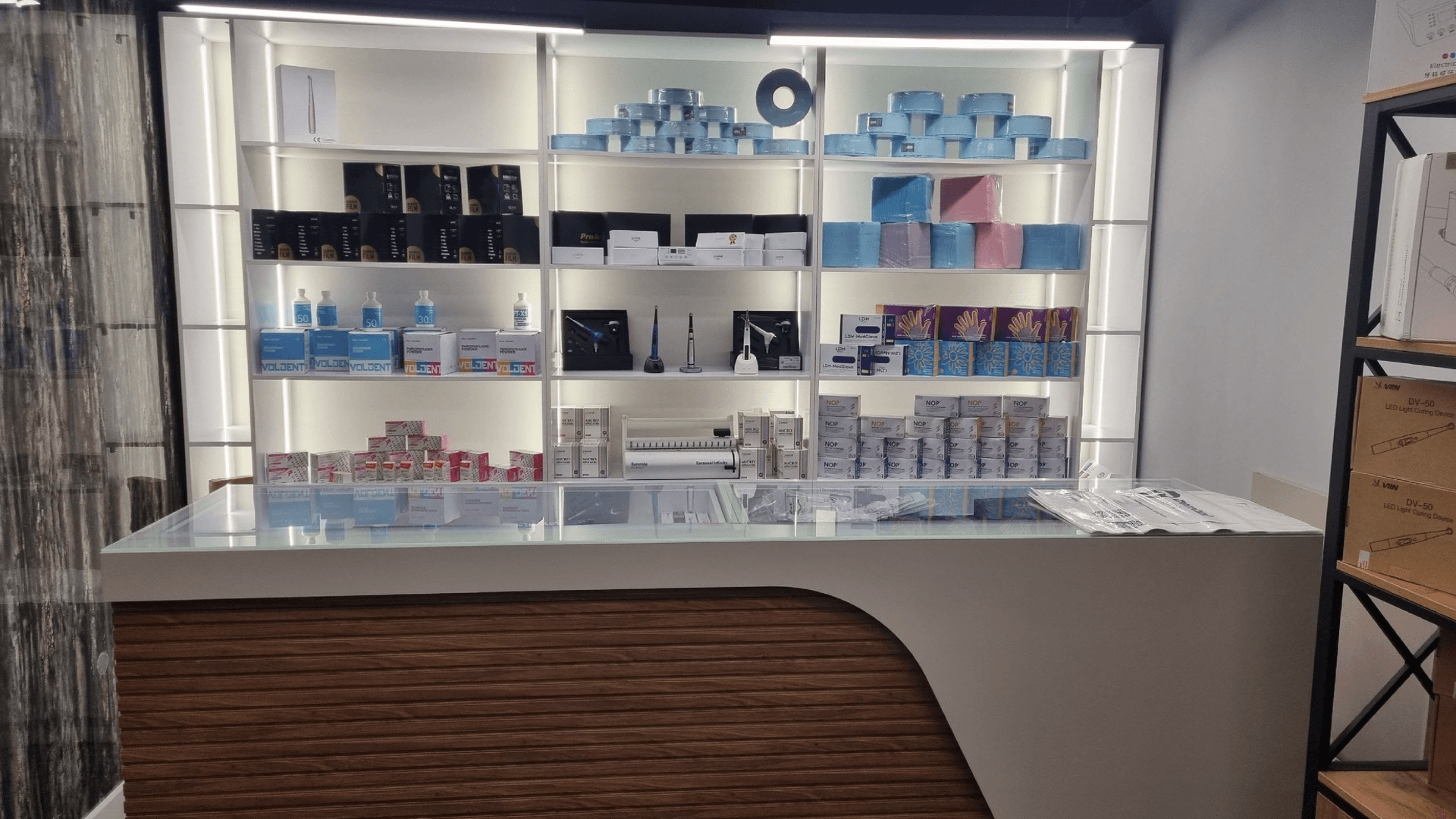 Dental Trading showroom